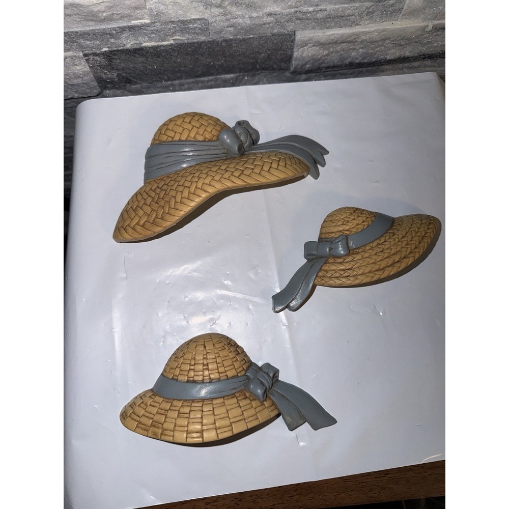 Vintage 1987 Burwood Straw Hats Wall Hanging Summer Garden Decor Set of 3 USA